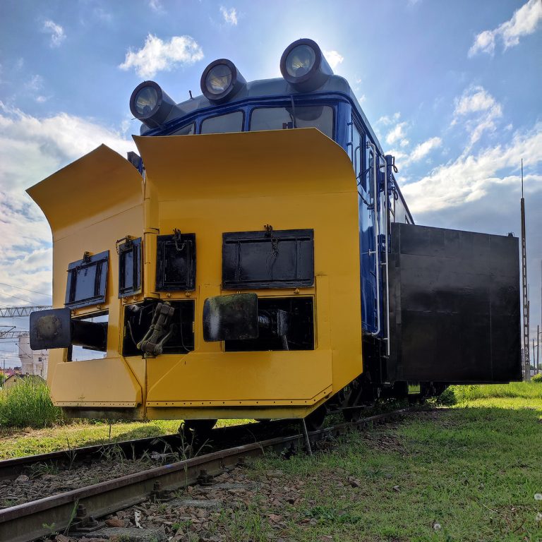 Pług 411S
